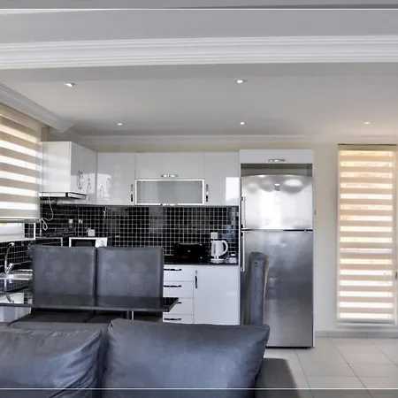 شقة Sahin فتحية